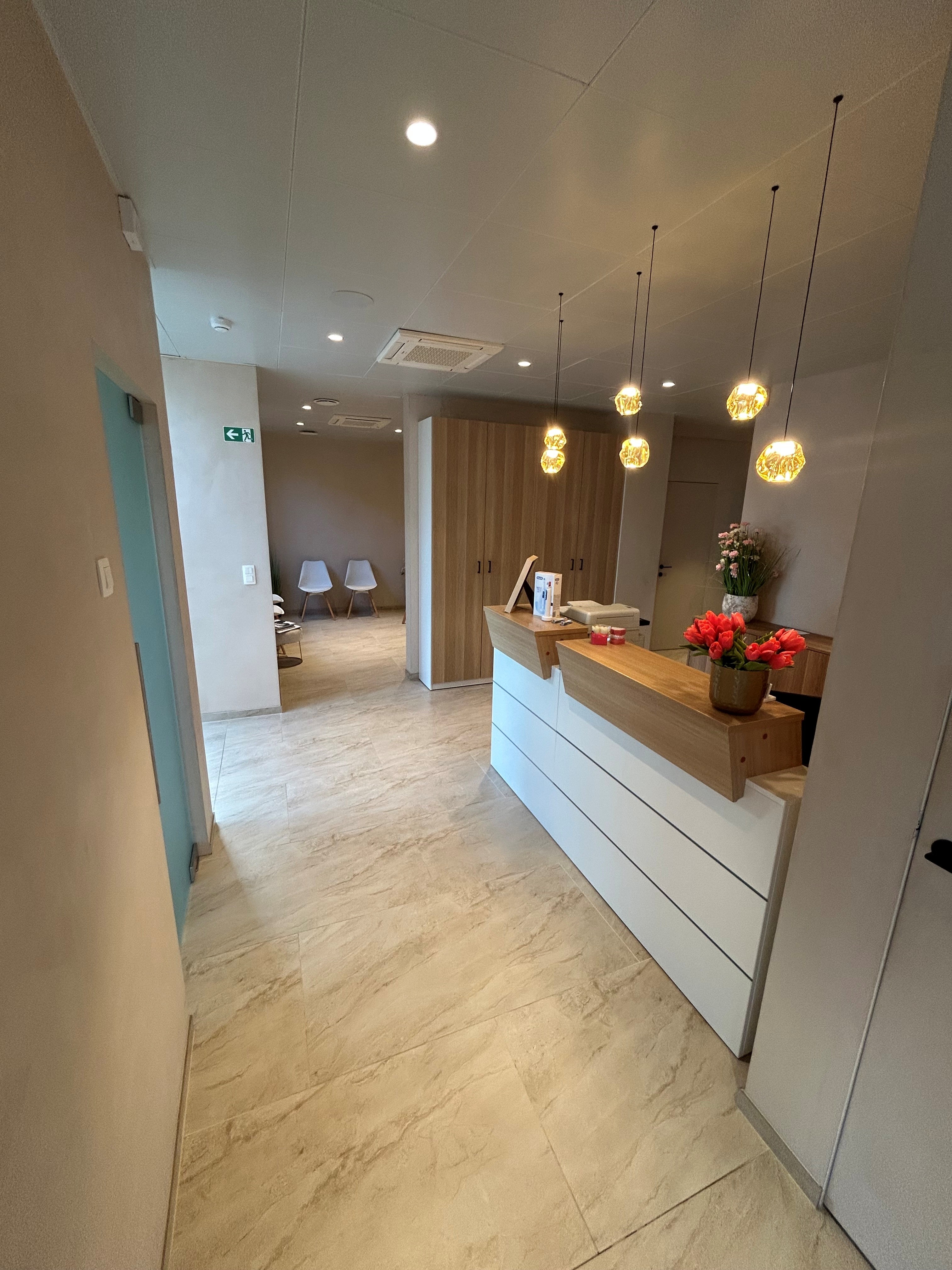 Chirurgien-Dentiste (H/F) – Cabinet Dentaire De Baere – Ellezelles (Belgique)